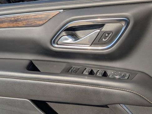 Used 2022 Chevrolet Suburban Premier image 23