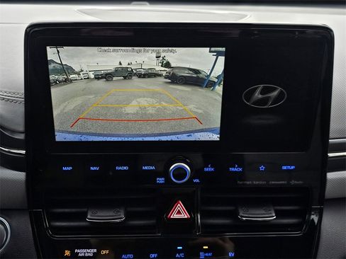 Used 2020 Hyundai Ioniq Limited image 33