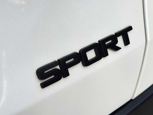 Used 2024 Honda HR-V Sport image 11