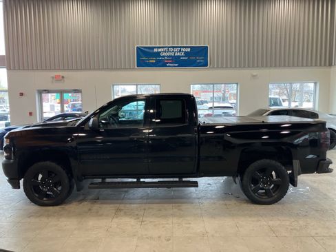 Used 2018 Chevrolet Silverado 1500 W/T image 8