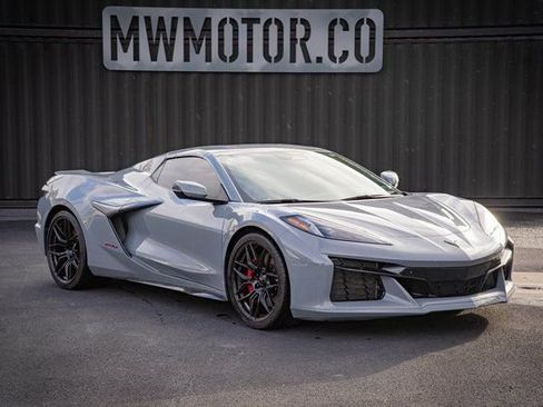 Used 2024 Chevrolet Corvette Z06 image 1