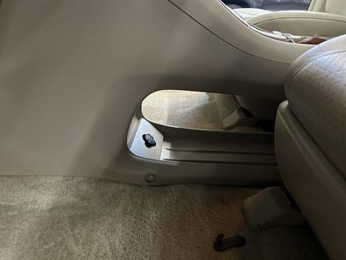 Used 2005 Toyota Highlander Limited image 33