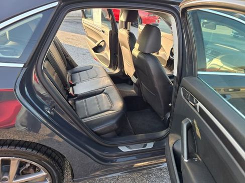 Used 2017 Volkswagen Passat 1.8T R-Line image 14