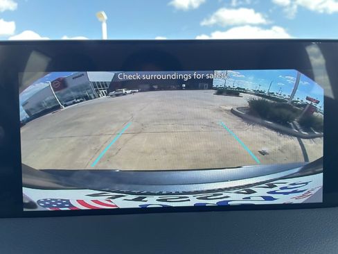 New 2026 Nissan Armada SV image 12