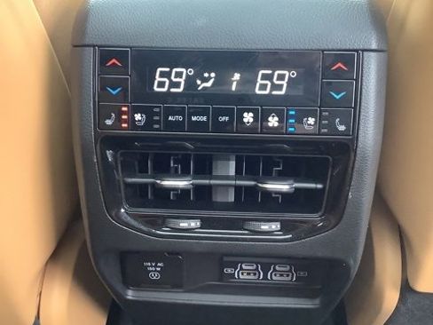 Certified 2023 Jeep Grand Cherokee Summit image 17