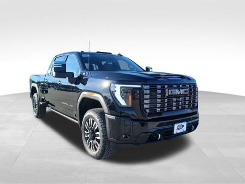 New 2026 GMC Sierra 2500 Denali Ultimate w/ LPO, Black Badging Package image 7