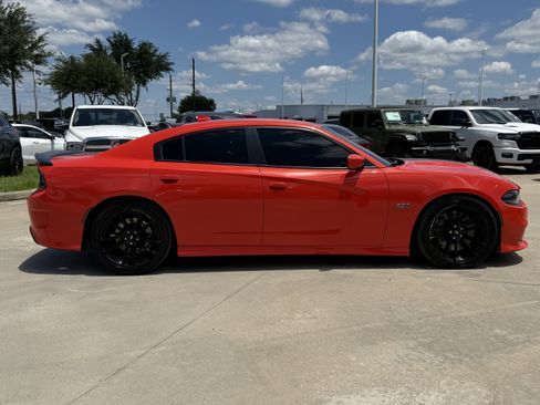Used 2021 Dodge Charger Scat Pack w/ Dynamics Package RWD image 3