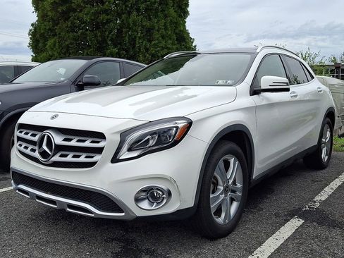 Certified 2019 Mercedes-Benz GLA 250 4MATIC image 2