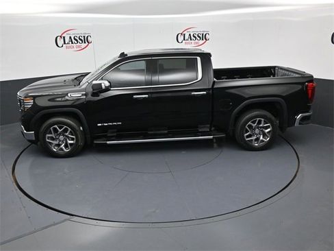 Used 2022 GMC Sierra 1500 SLT image 15
