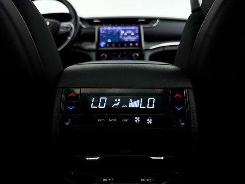 Used 2021 Jeep Grand Cherokee L Overland w/ Luxury Tech Group IV RWD image 22