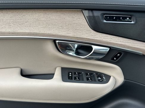 New 2026 Volvo XC90 B6 Plus w/ Protection Package Premier image 10