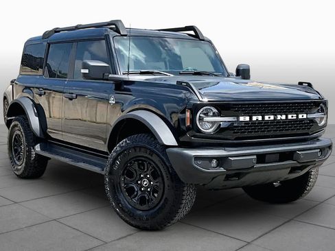 Used 2025 Ford Bronco Outer Banks w/ Sasquatch Package AWD/4WD image 3