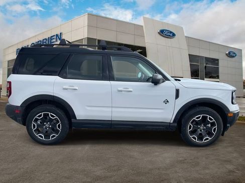 Certified 2025 Ford Bronco Sport Outer Banks w/ Outer Banks Tech Package+ image 5