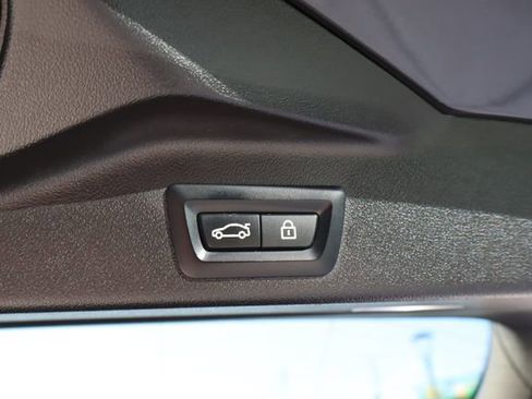Used 2023 BMW X5 xDrive40i AWD/4WD image 29