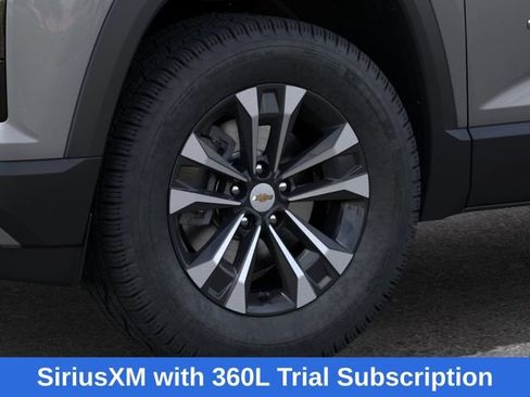 New 2027 Chevrolet Equinox LT w/ Convenience Package II FWD image 10
