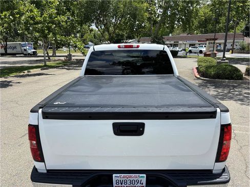 Used 2009 Chevrolet Silverado 1500 LT w/ Power Pack Plus AWD/4WD image 8