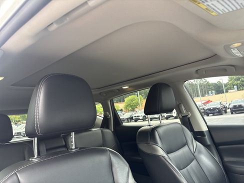 Used 2017 Nissan Murano Platinum w/ Platinum Technology Package FWD image 28
