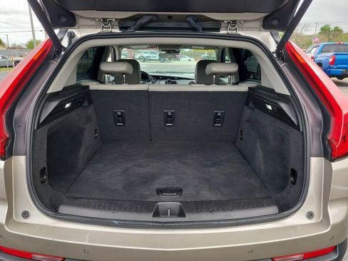 Used 2022 Cadillac XT4 Luxury image 8