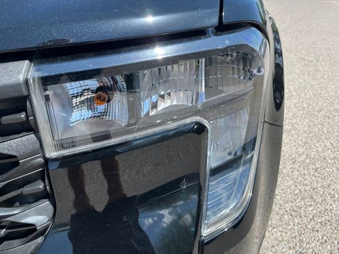 Used 2025 Ford Maverick XLT FWD image 10