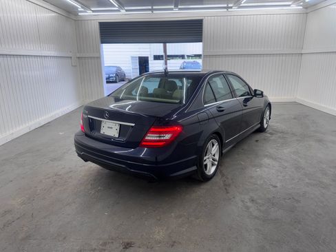 Used 2013 Mercedes-Benz C 250 Sedan image 5
