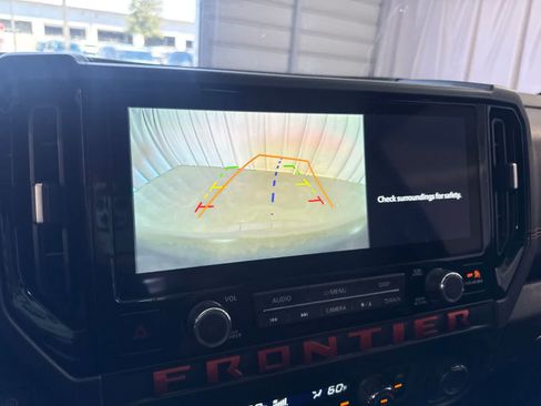 Used 2026 Nissan Frontier PRO-4X AWD/4WD image 28