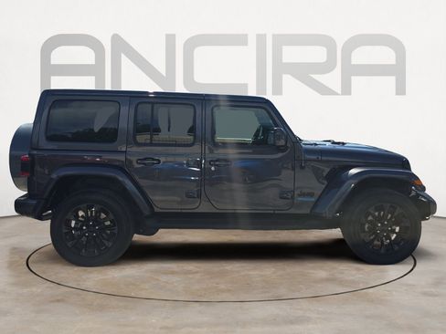 Used 2021 Jeep Wrangler Unlimited Sahara AWD/4WD image 11