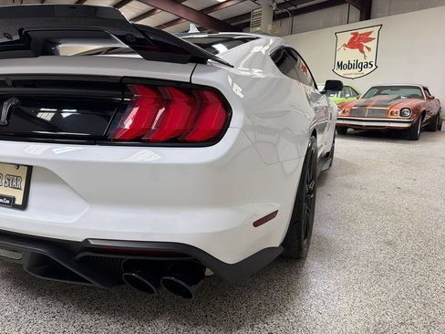 Used 2020 Ford Mustang Shelby GT500 w/ Technology Package RWD image 16