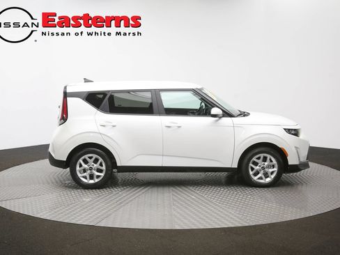 Used 2024 Kia Soul LX w/ Option Group 015 FWD image 43