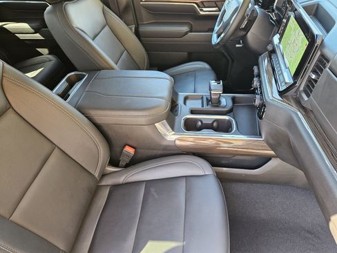 Used 2024 Chevrolet Silverado 1500 RST w/ Convenience Package II AWD/4WD image 16