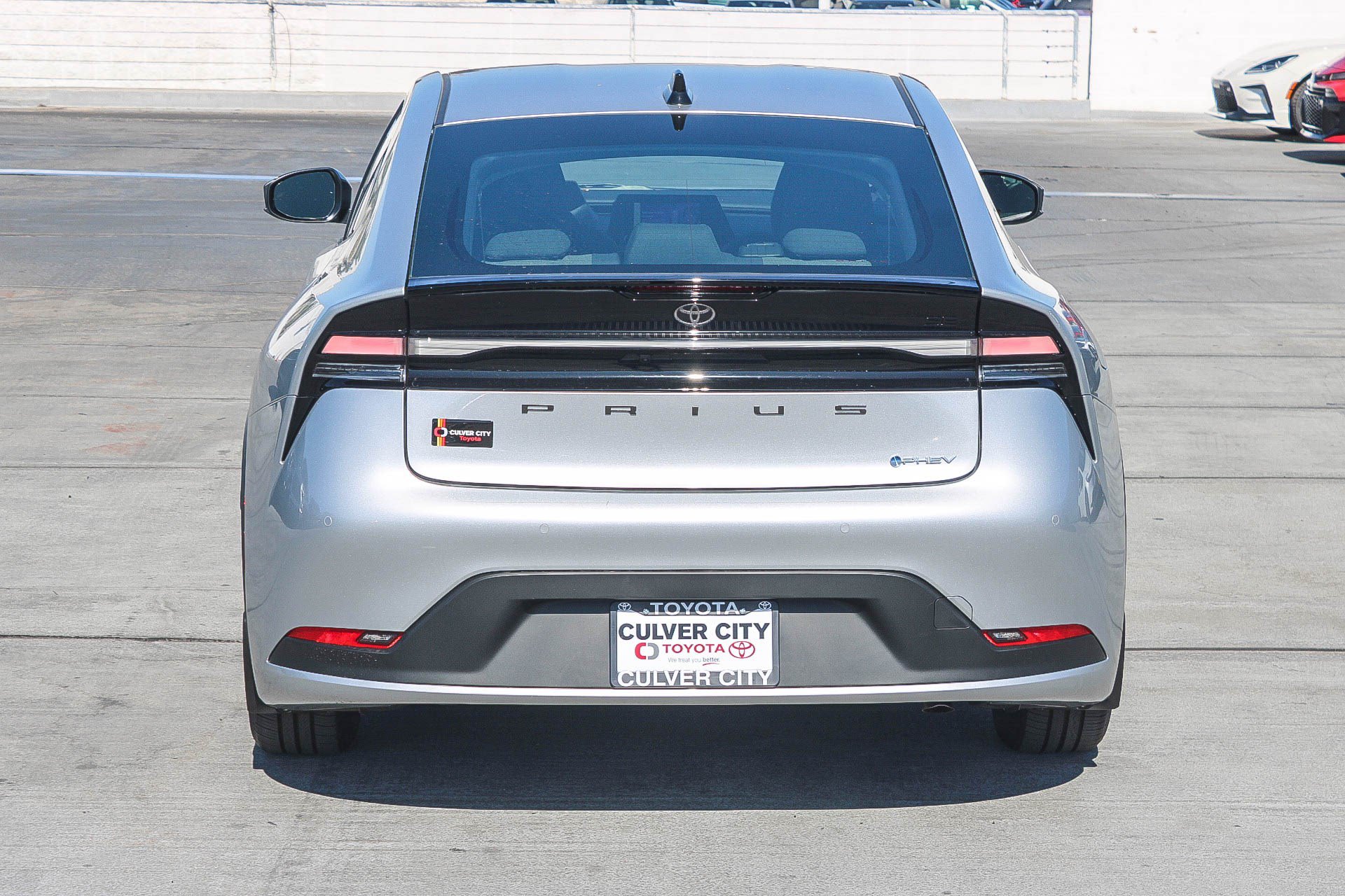 New 2027 Toyota Prius Plug-In Hybrid FWD image 8