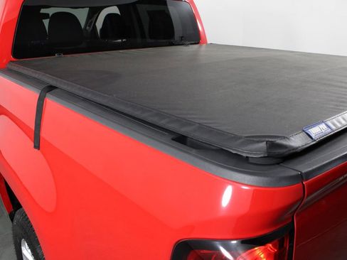 Used 2018 Chevrolet Colorado LT image 15