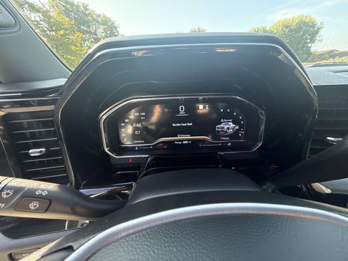 Used 2022 GMC Sierra 1500 Elevation image 17