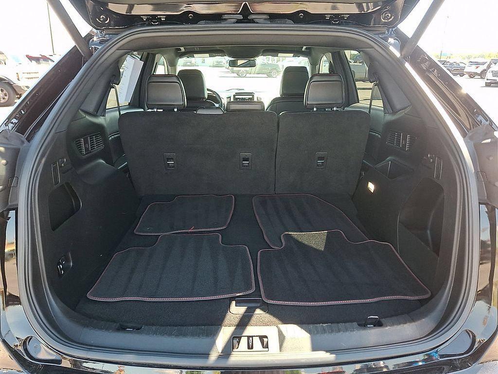Certified 2024 Ford Edge ST-Line AWD/4WD image 29