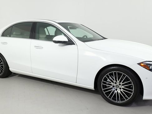 Used 2024 Mercedes-Benz C 300 4MATIC Sedan image 25