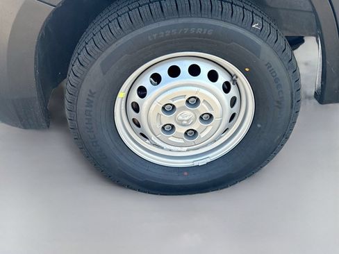 Used 2023 RAM ProMaster 2500 FWD image 22