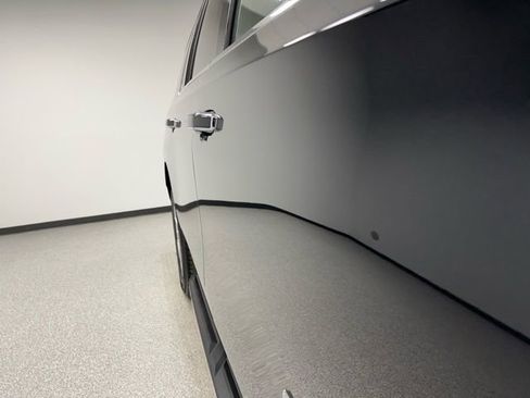 Used 2025 Chevrolet Suburban Premier image 11