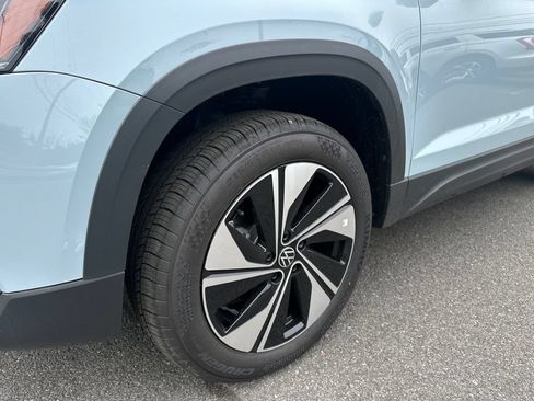New 2026 Volkswagen Taos SE AWD/4WD image 7