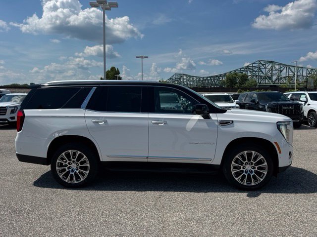 Used 2025 GMC Yukon Denali AWD/4WD image 7