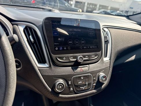 Used 2019 Chevrolet Malibu LS FWD image 33