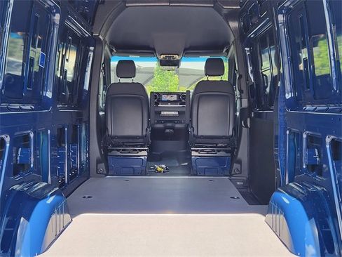 New 2025 Mercedes-Benz Sprinter 2500 image 14