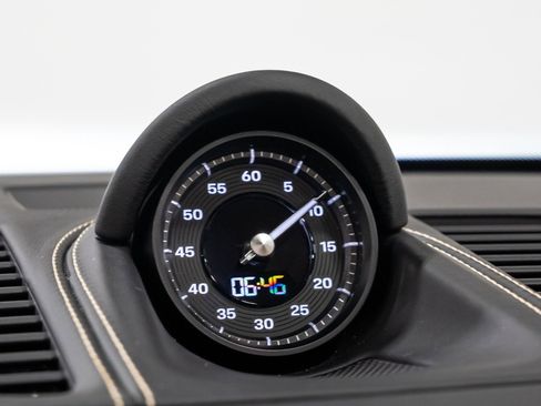 Used 2024 Porsche 911 Targa 4 GTS image 57