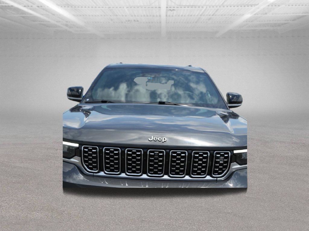 Used 2023 Jeep Grand Cherokee L Summit w/ Advanced Protech Group IV AWD/4WD image 47
