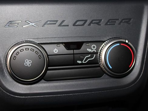 New 2026 Ford Explorer Active RWD image 26