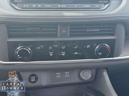 Used 2025 Nissan Rogue S image 28