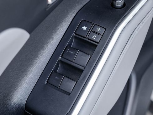 Used 2022 Toyota Highlander XLE image 56