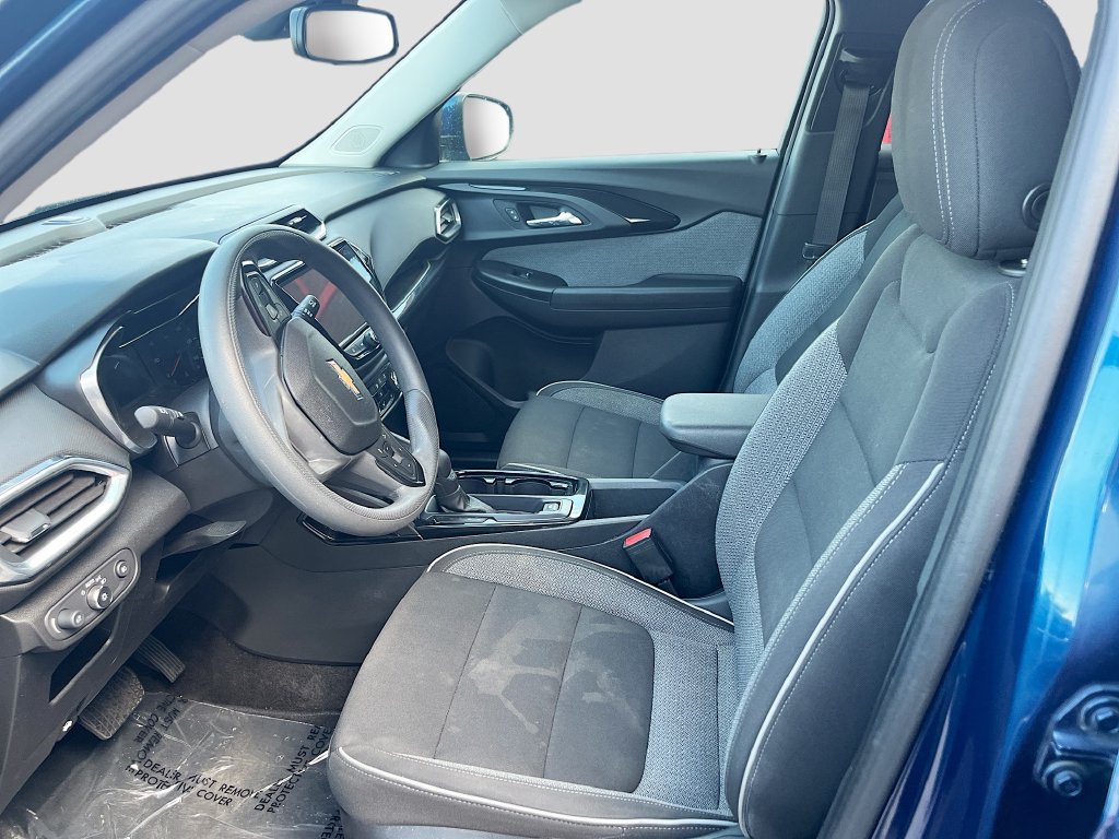 Used 2021 Chevrolet TrailBlazer LT w/ Convenience Package AWD/4WD image 21