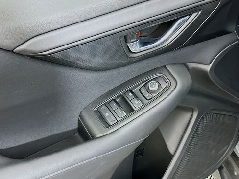 Used 2025 Subaru Outback Premium image 15