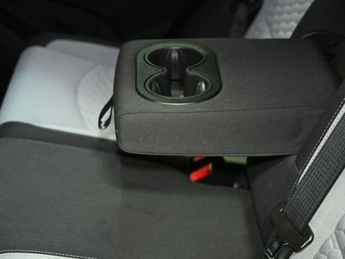 Used 2021 Chevrolet Equinox LS w/ LPO, Blackout Package image 50