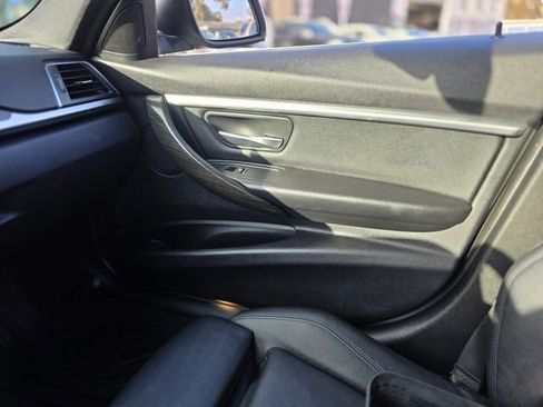 Used 2017 BMW 330i xDrive Wagon AWD/4WD image 26