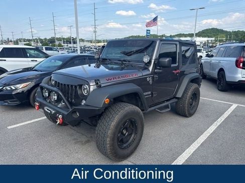 Used 2014 Jeep Wrangler Sport AWD/4WD image 4